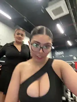 Snapshot of zui_lu chatting on 03-08-25, 08:00 zui lu online show from 03-08-25, 08:00