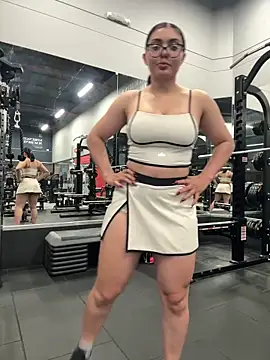 Snapshot of zui_lu chatting on 03-09-25, 04:05 zui lu online show from 03-09-25, 04:05