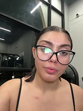 Snapshot of zui_lu chatting on 03-09-25, 07:12 zui lu online show from 03-09-25, 07:12