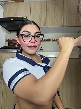 Snapshot of zui_lu chatting on 10-15-25, 02:11 zui lu online show from 10-15-25, 02:11