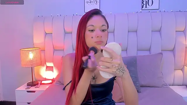 SkinnyFoxy online show from 02-05-26, 07:51