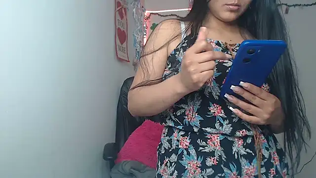 Zafiroweb09 online show from 12-18-24, 09:29