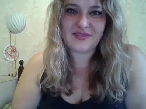 ParisMimi online show from 10-21-25, 08:37