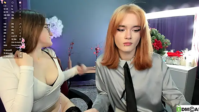 Snapshot of liana_kisses chatting on 12-29-24, 11:08 liana kisses online show from 12-29-24, 11:08