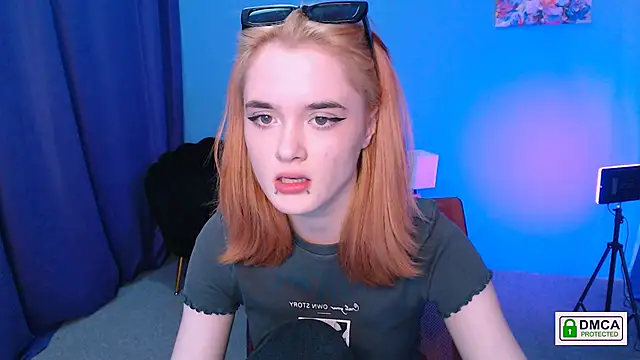 Snapshot of liana_kisses chatting on 01-03-25, 04:55 liana kisses online show from 01-03-25, 04:55