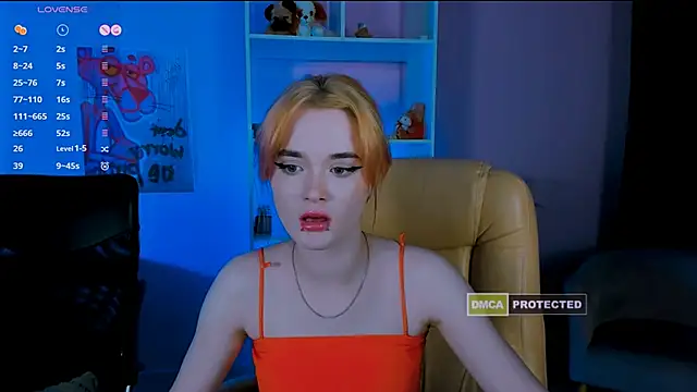 Snapshot of liana_kisses chatting on 01-08-25, 01:32 liana kisses online show from 01-08-25, 01:32