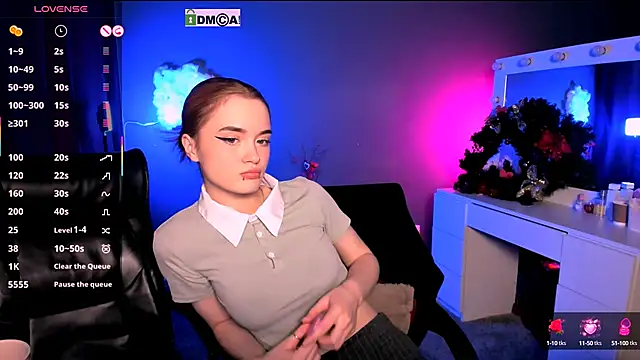 Snapshot of liana_kisses chatting on 02-26-25, 05:31 liana kisses online show from 02-26-25, 05:31