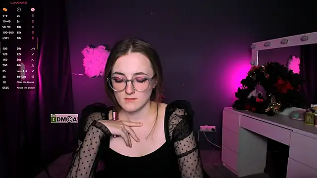 Snapshot of liana_kisses chatting on 02-27-25, 02:53 liana kisses online show from 02-27-25, 02:53