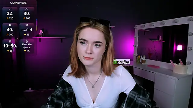 Snapshot of liana_kisses chatting on 03-09-25, 02:07 liana kisses online show from 03-09-25, 02:07