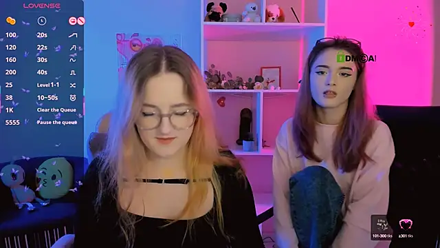 Snapshot of liana_kisses chatting on 09-27-25, 07:30 liana kisses online show from 09-27-25, 07:30