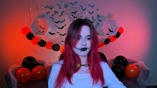 Snapshot of liana_kisses chatting on 10-24-25, 07:43 liana kisses online show from 10-24-25, 07:43