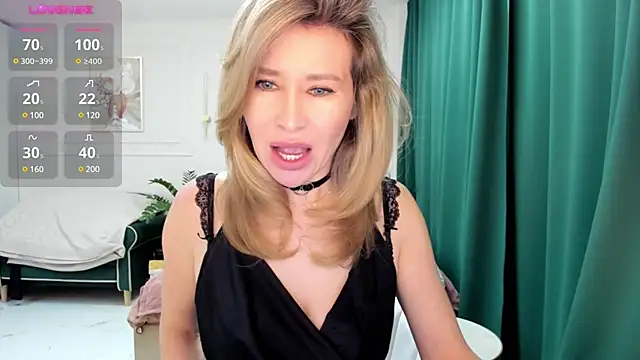 Jolie Ozolla online show from 01-27-25, 08:07