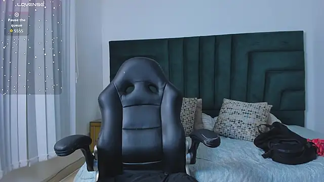 BarbaraKnox  online show from 09-26-25, 12:14