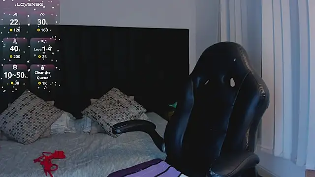 BarbaraKnox  online show from 10-11-25, 12:32