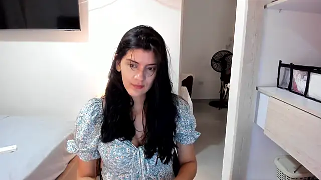 Snapshot of misstoya chatting on 09-15-25, 04:40 misstoya online show from 09-15-25, 04:40