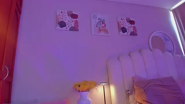 martinaaricci online show from 03-26-26, 04:12