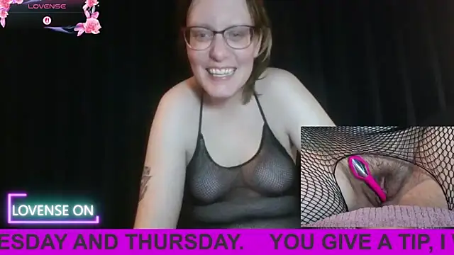 PernillaGirl online show from 09-24-25, 06:00