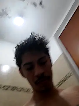 Snapshot of culitotragon24 chatting on 10-05-25, 06:01 culitotragon24 online show from 10-05-25, 06:01