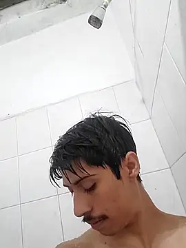 Snapshot of culitotragon24 chatting on 11-28-25, 08:50 culitotragon24 online show from 11-28-25, 08:50