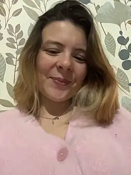 Snapshot of Nina_blain chatting on 01-17-25, 08:45 Nina blain online show from 01-17-25, 08:45