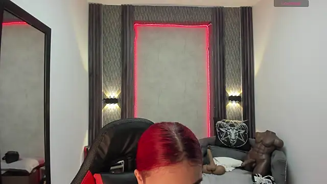 selene red  online show from 02-10-25, 02:37