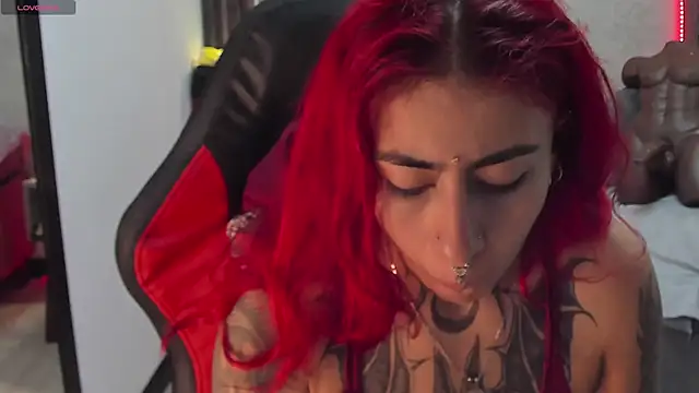 selene red  online show from 03-05-25, 12:44