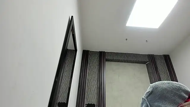 selene red  online show from 03-11-26, 12:38