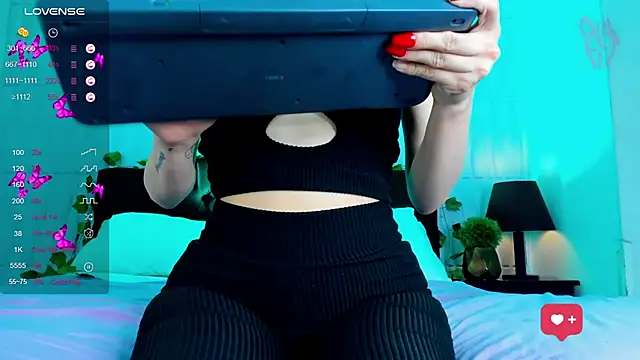 Staicy Nasty online show from 02-17-25, 05:14