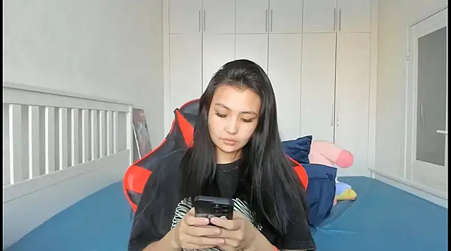 Snapshot of Missykitty01 chatting on 01-15-25, 11:00 Missykitty01 online show from 01-15-25, 11:00