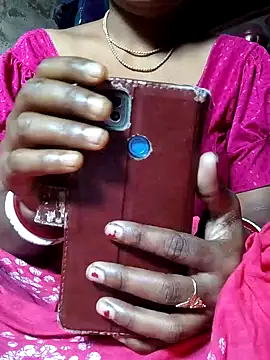 Snapshot of DARK_WINE_ chatting on 12-15-25, 07:34 DARK WINE online show from 12-15-25, 07:34