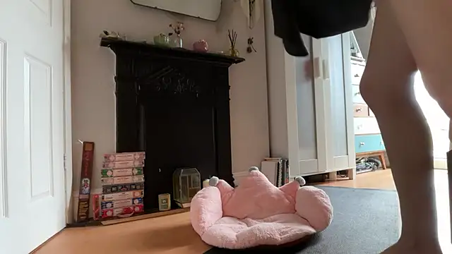 Littlelolo60 online show from 11-16-25, 10:21