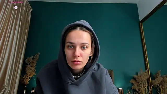 Snapshot of AprilWong chatting on 02-12-25, 06:08 AprilWong online show from 02-12-25, 06:08