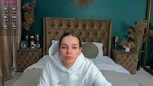 Snapshot of AprilWong chatting on 02-22-25, 06:06 AprilWong online show from 02-22-25, 06:06