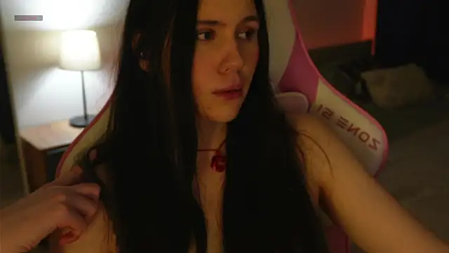 jennetdoll online show from 02-18-25, 04:48