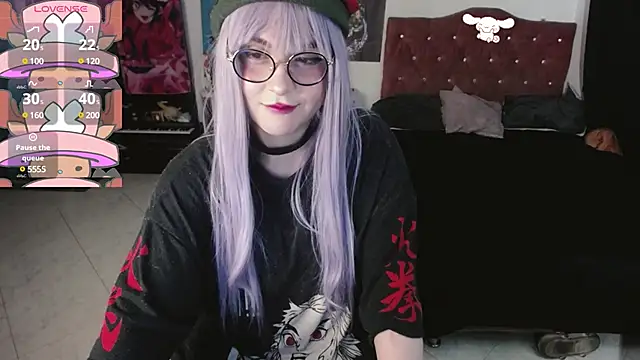 Snapshot of Avril2001 chatting on 12-11-24, 02:30 Avril2001 online show from 12-11-24, 02:30