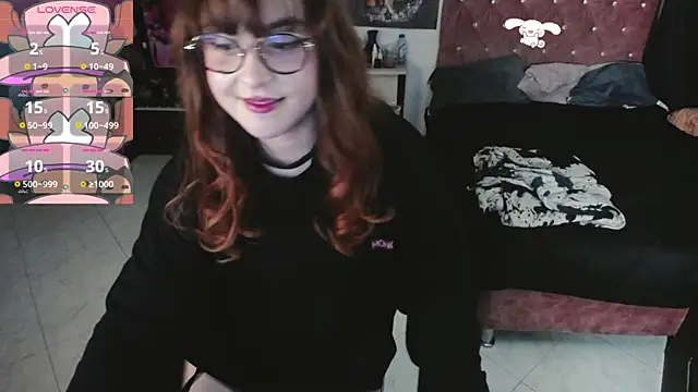 Snapshot of Avril2001 chatting on 12-15-24, 12:51 Avril2001 online show from 12-15-24, 12:51