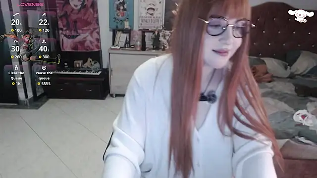 Snapshot of Avril2001 chatting on 11-22-25, 03:38 Avril2001 online show from 11-22-25, 03:38