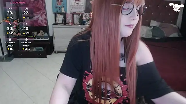 Snapshot of Avril2001 chatting on 11-27-25, 04:03 Avril2001 online show from 11-27-25, 04:03