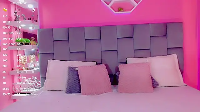 Snapshot of AlanaBekeer chatting on 02-06-25, 11:15 AlanaBekeer online show from 02-06-25, 11:15