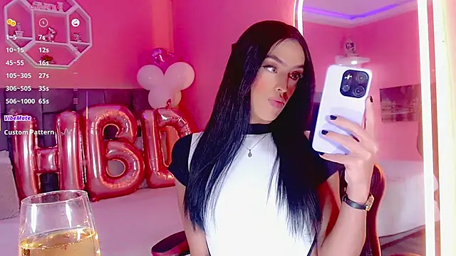 Snapshot of AlanaBekeer chatting on 03-06-25, 07:54 AlanaBekeer online show from 03-06-25, 07:54