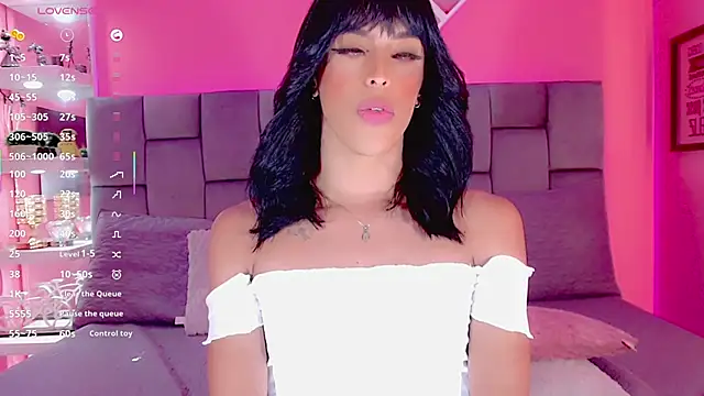 Snapshot of AlanaBekeer chatting on 03-10-25, 11:49 AlanaBekeer online show from 03-10-25, 11:49