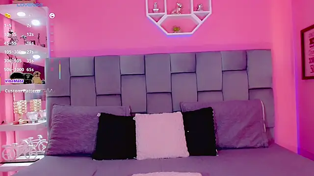 Snapshot of AlanaBekeer chatting on 03-18-25, 08:37 AlanaBekeer online show from 03-18-25, 08:37