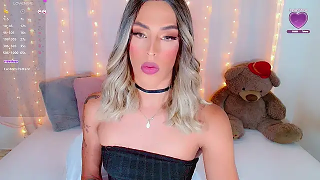 Snapshot of AlanaBekeer chatting on 09-16-25, 08:10 AlanaBekeer online show from 09-16-25, 08:10