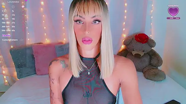 Snapshot of AlanaBekeer chatting on 09-30-25, 10:04 AlanaBekeer online show from 09-30-25, 10:04