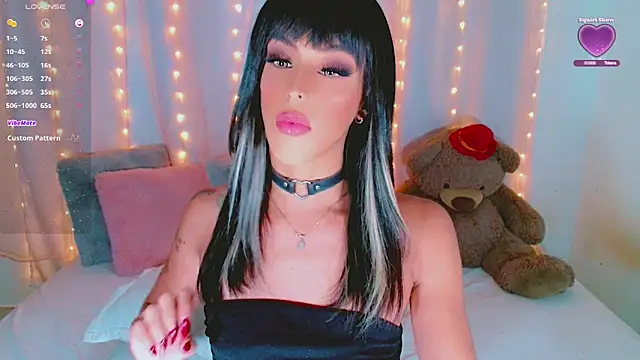 Snapshot of AlanaBekeer chatting on 10-09-25, 10:41 AlanaBekeer online show from 10-09-25, 10:41