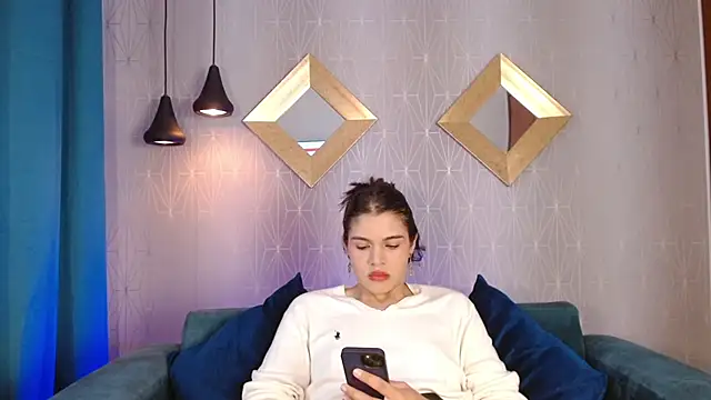 NoahCasstro online show from 02-22-25, 01:57