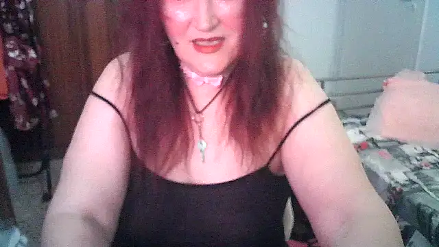 Snapshot of SabrinaXlovess chatting on 05-13-26, 04:26 SabrinaXlovess online show from 05-13-26, 04:26