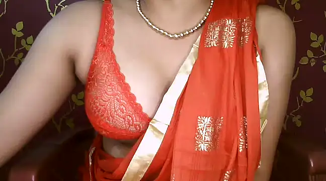 Snapshot of VR_here_4U chatting on 12-29-24, 05:01 VR here 4U online show from 12-29-24, 05:01