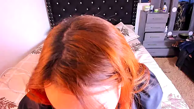 valerie luxe  online show from 12-23-24, 07:49