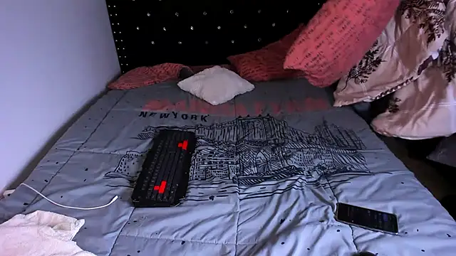 valerie luxe  online show from 01-17-25, 04:39